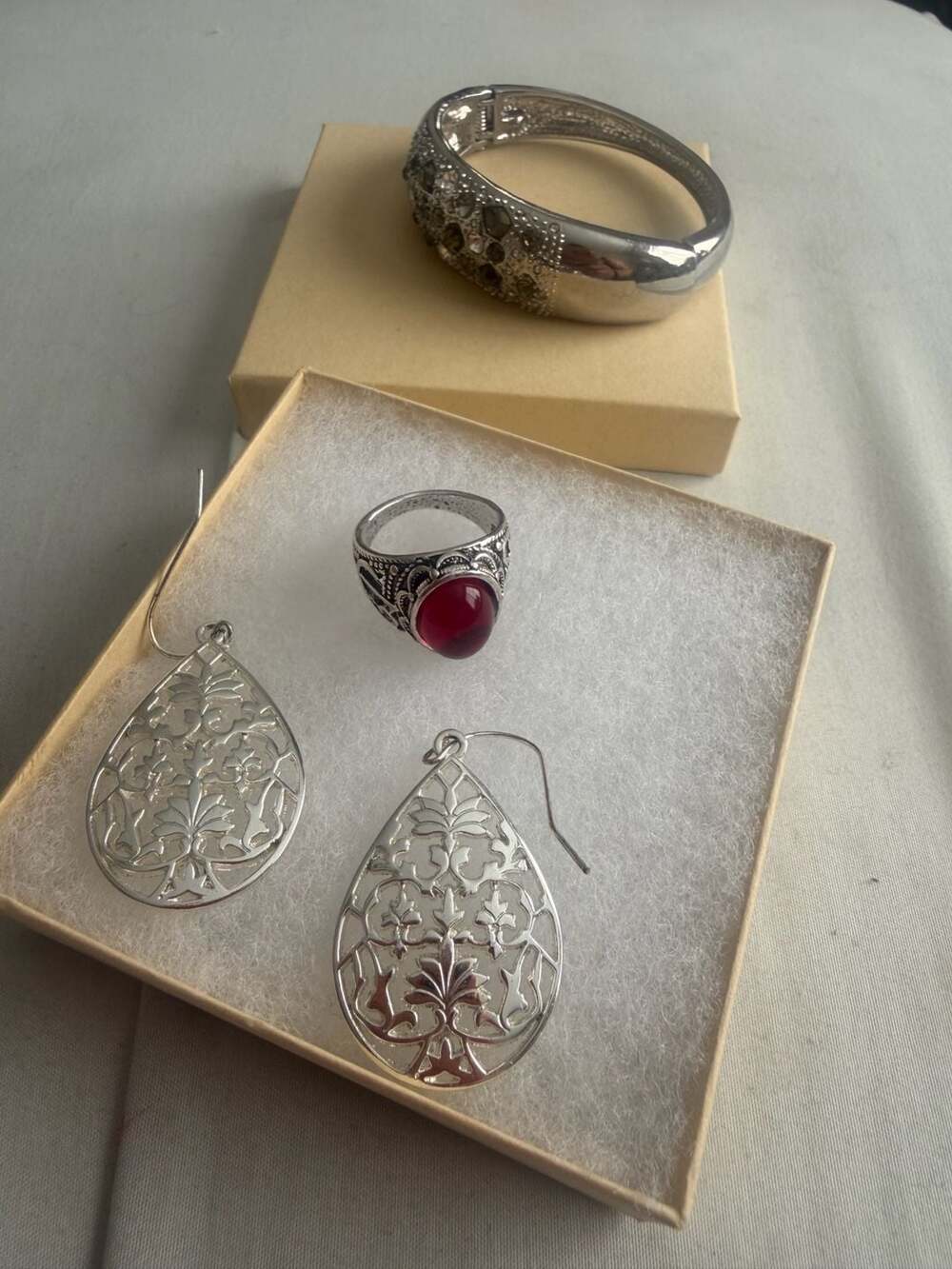 No Brand-Lantern Earrings Ring And Bracelet Set. Ring size 7
